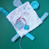Doudou plat souris verte